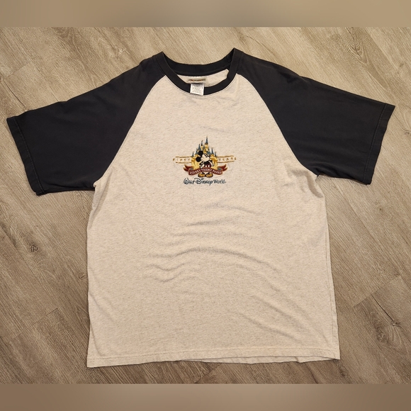 Vintage Walt Disney World Mickey Mouse 50 Years Crewneck T Shirt Mens Size XL - Picture 1 of 6